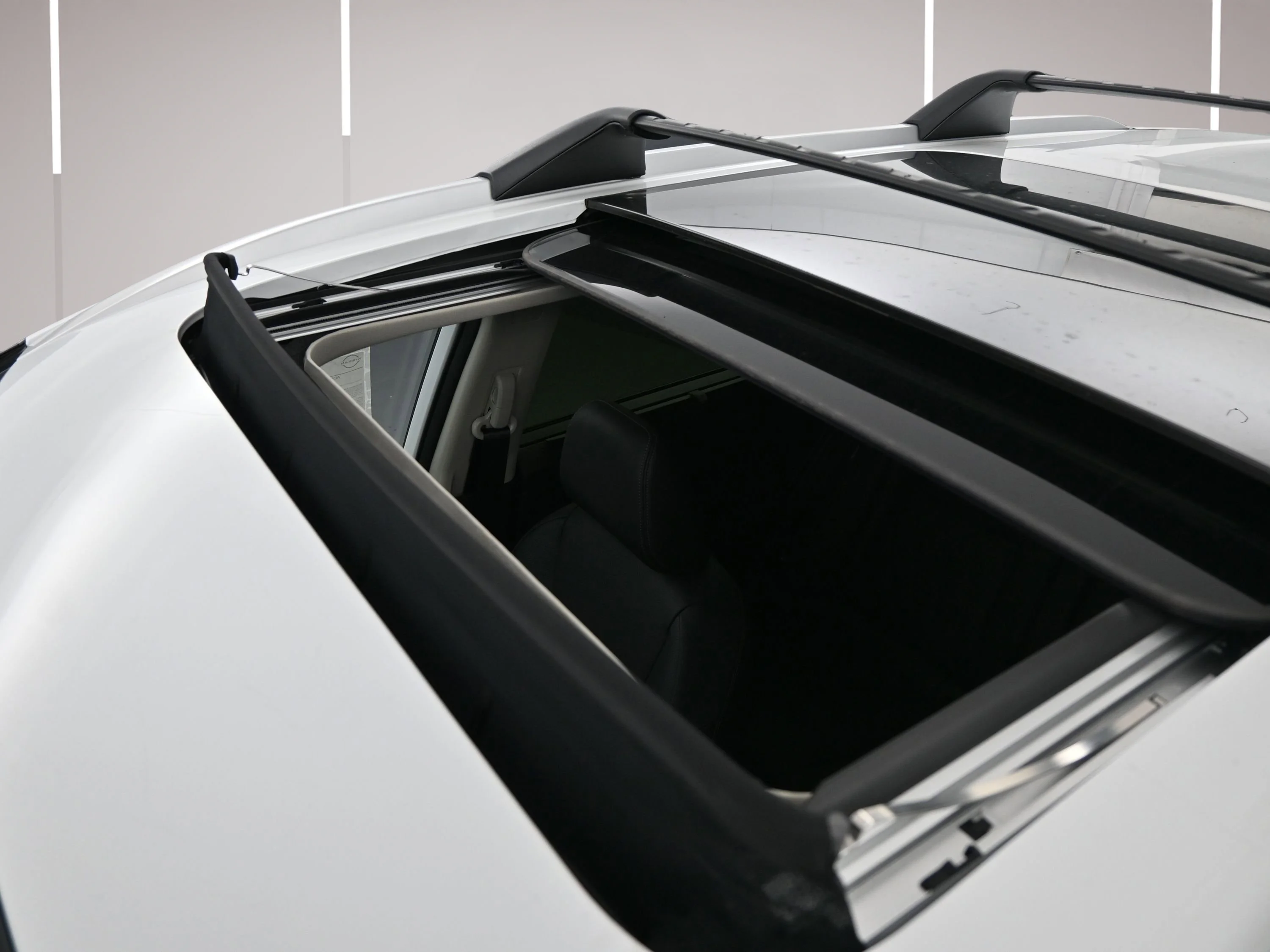 New 2026 Everest White Pearl TriCoat Nissan Platinum image 23