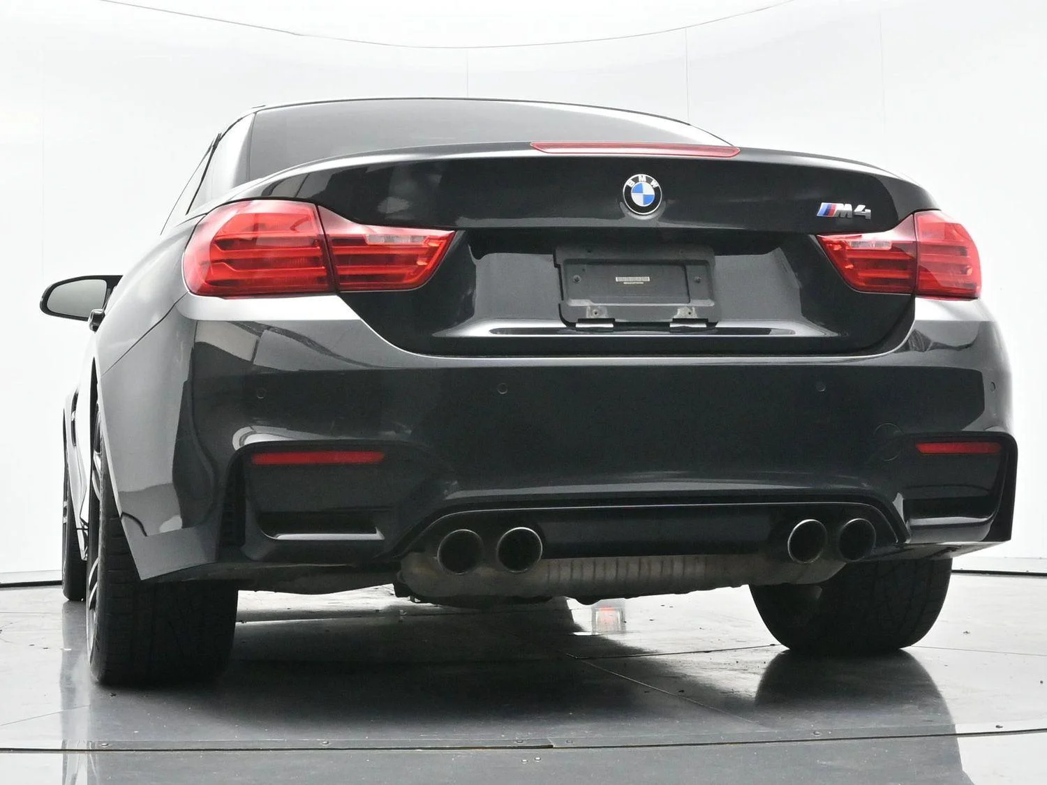 Used 2015 Black Sapphire Metallic BMW M4 image 48