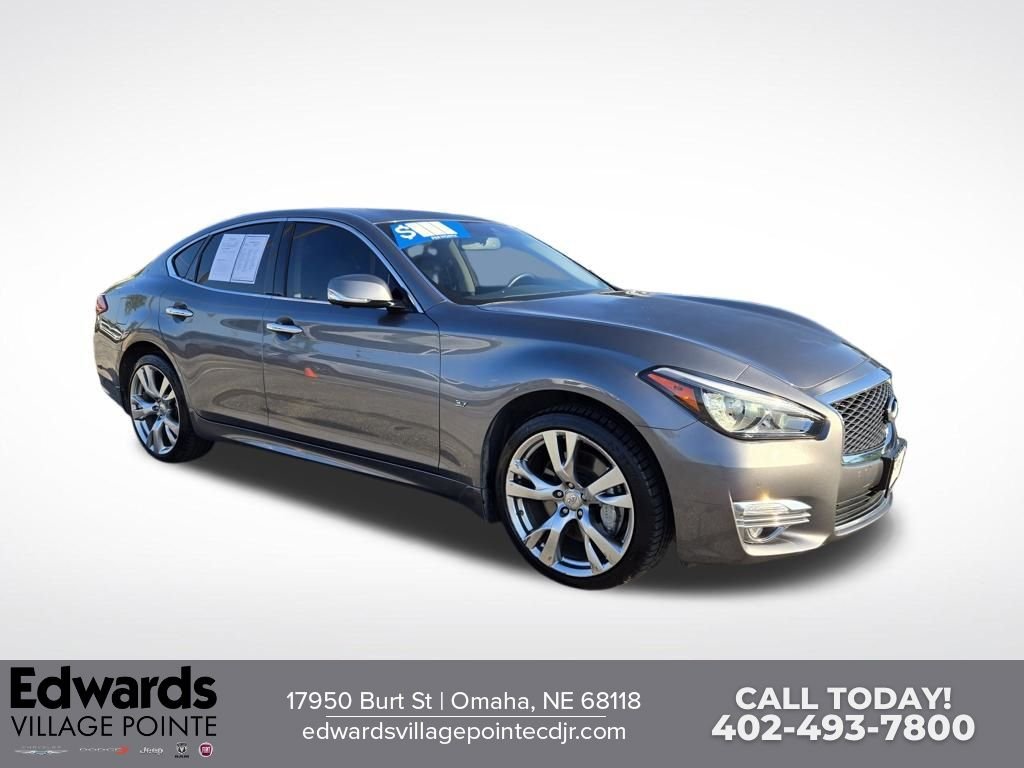 Used 2016 Gray INFINITI 3.7X image 1