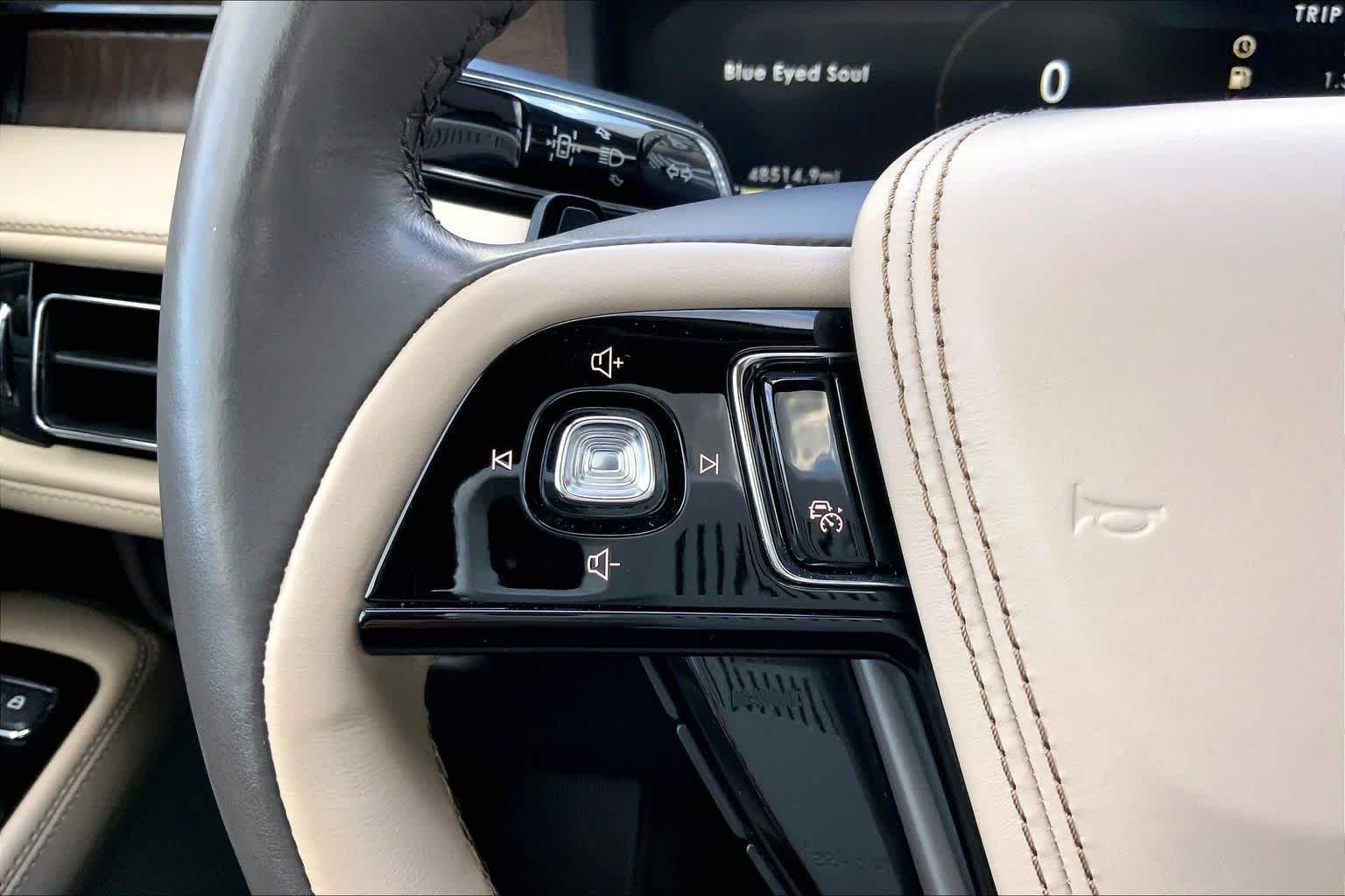 Used 2022 Flight Blue Lincoln Reserve image 23