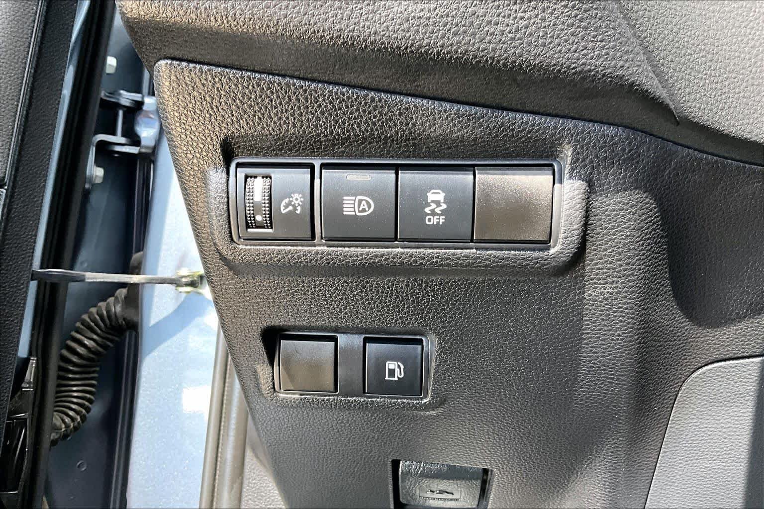 Used 2025 Celestite Toyota Hybrid S image 33