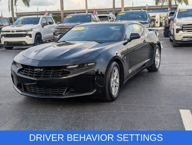 Certified Used 2020 BLACK Chevrolet 1LT image 3