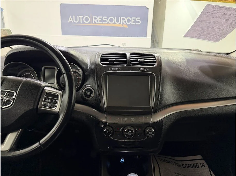 Used 2017 Pitch Black Clearcoat Dodge Crossroad Plus image 16