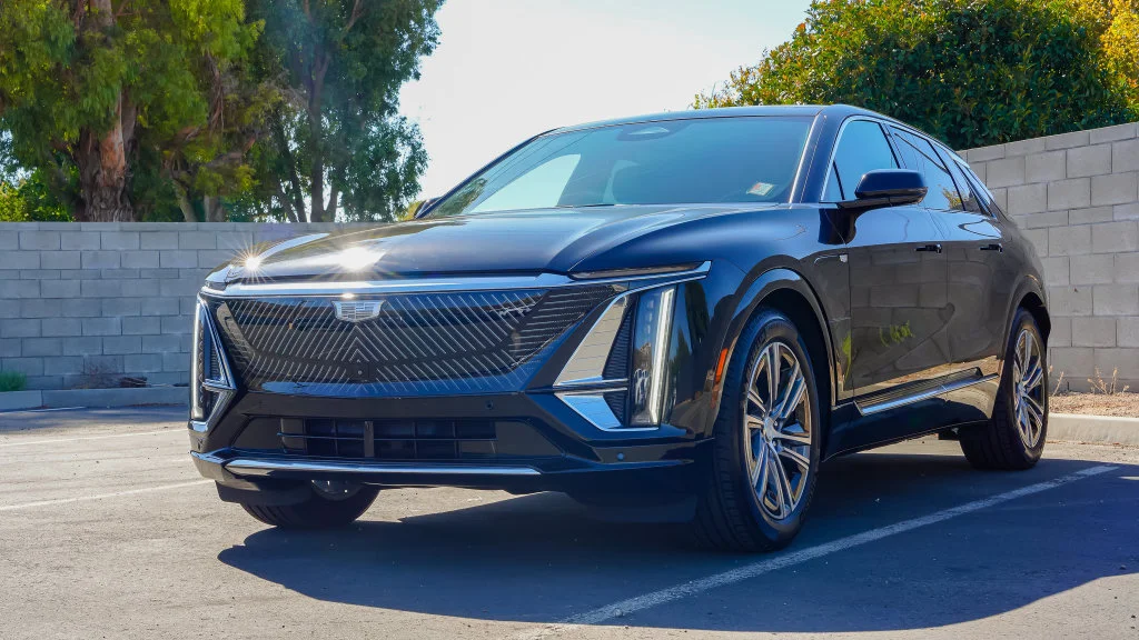 Certified 2024 Cadillac LYRIQ Luxury 3 with VIN 1GYKPSRK0RZ125880 for sale in Santa Clarita, CA