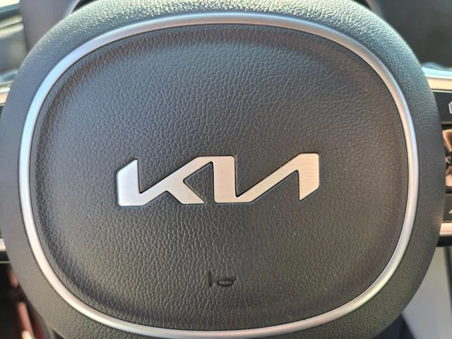 Used 2024 Red Kia LX image 32