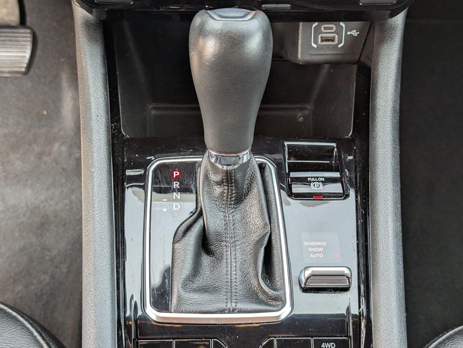 Used 2024 Sting-Gray Clearcoat Jeep Limited image 25