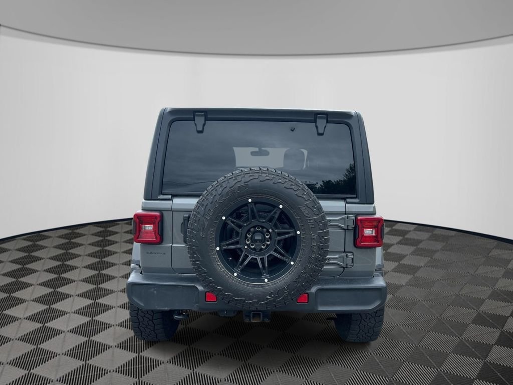 Used 2020 Gray Jeep Unlimited Sahara image 4