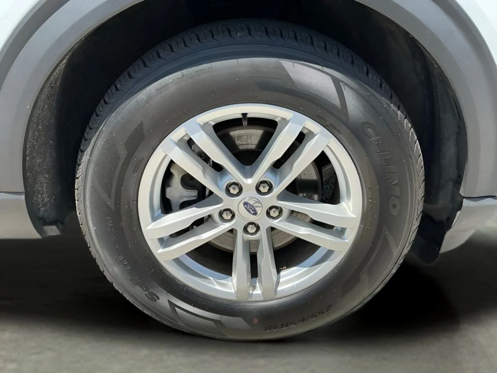 Used 2023 White Ford XLT image 34