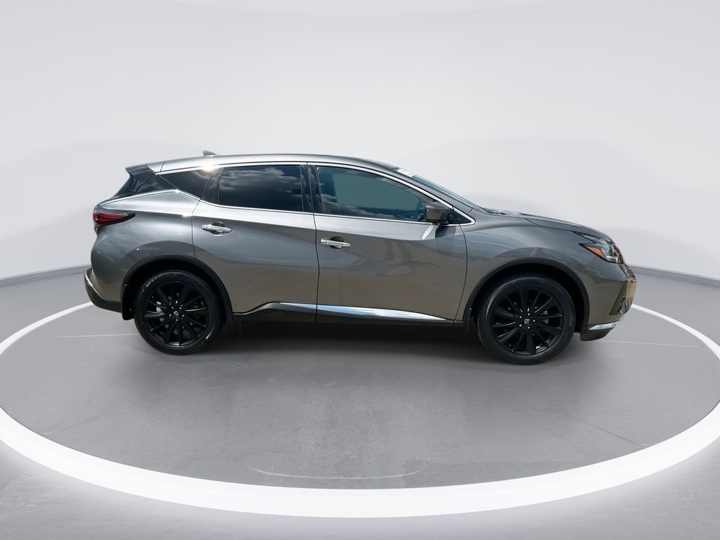 Used 2023 Gray Nissan SL image 9