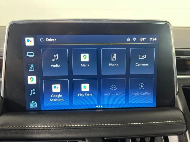 Used 2022 White Chevrolet Premier image 23