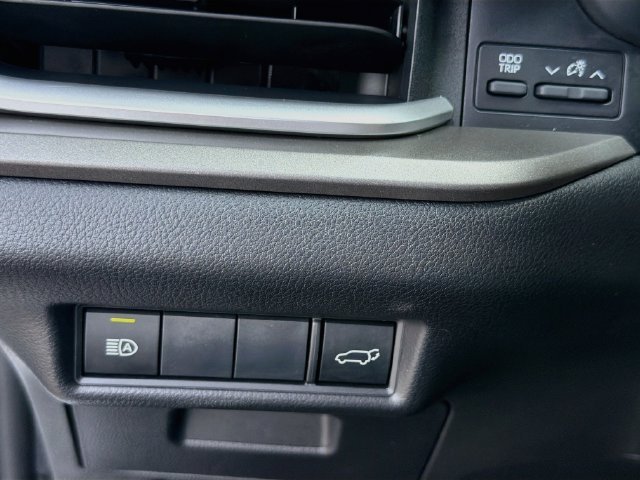 Used 2026 Pearl Toyota XLE image 34