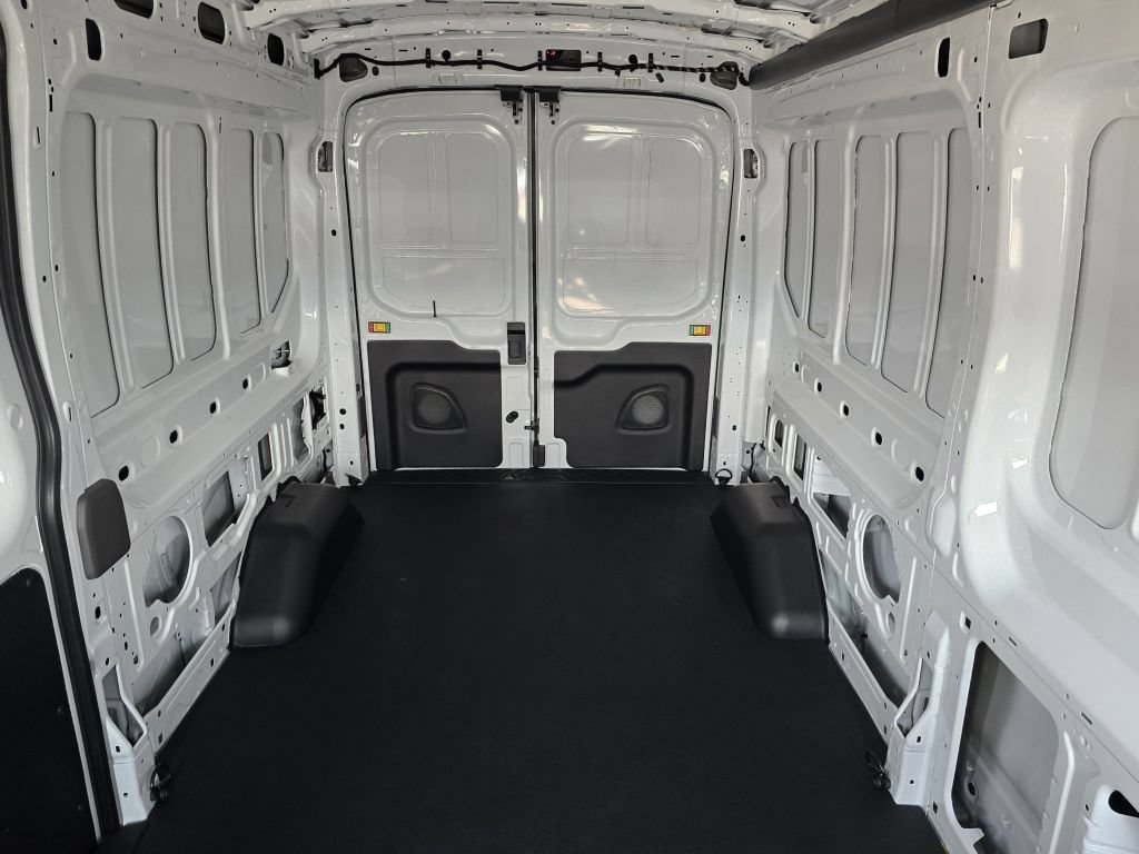New 2026 Oxford White Ford XL image 31