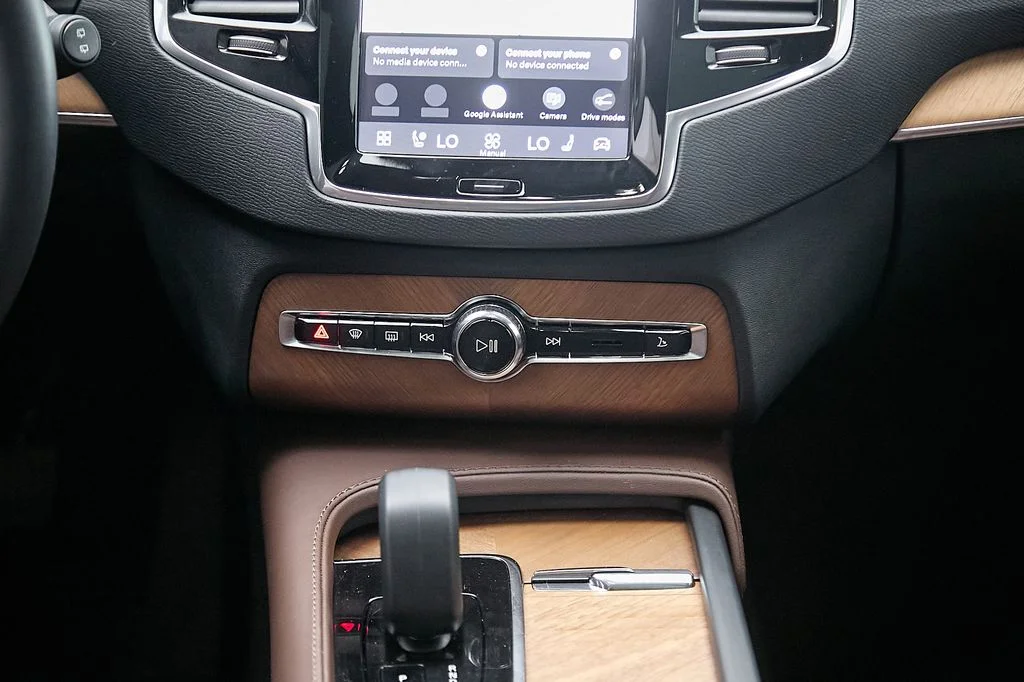 Certified Used 2023 Bright Dusk Volvo Plus image 29