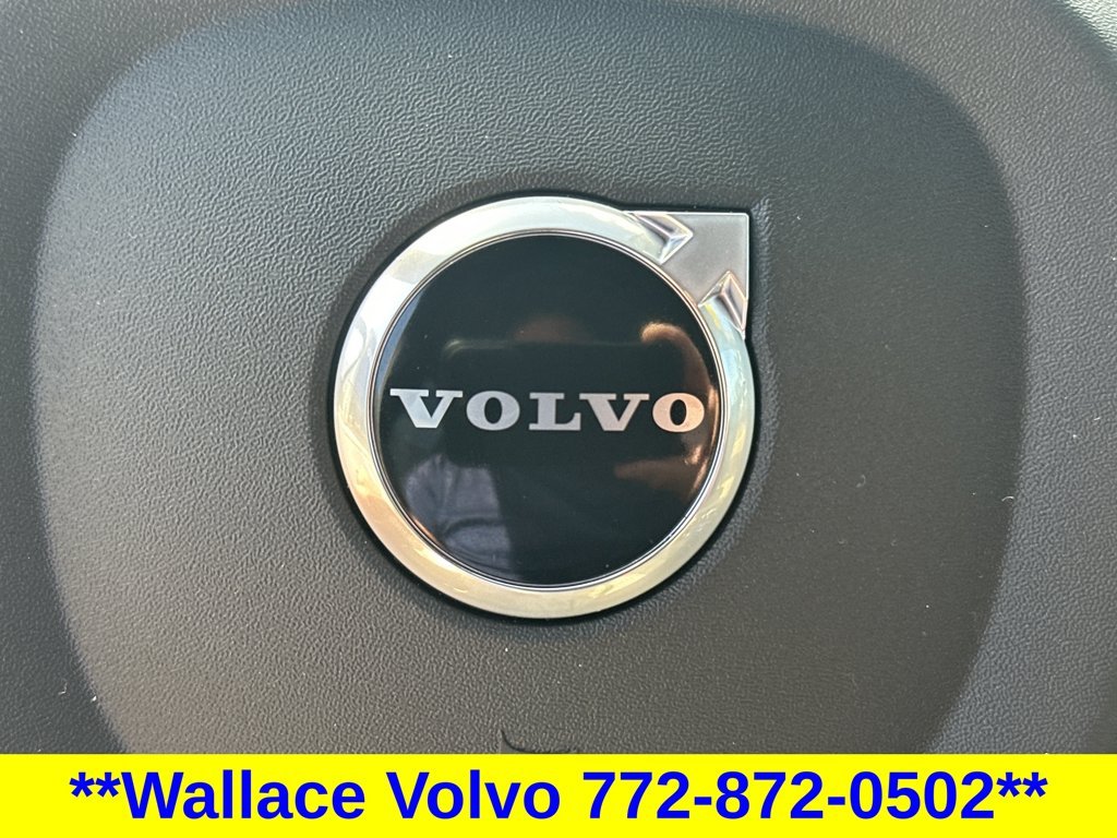 Certified Used 2026  Volvo B5 Plus image 22