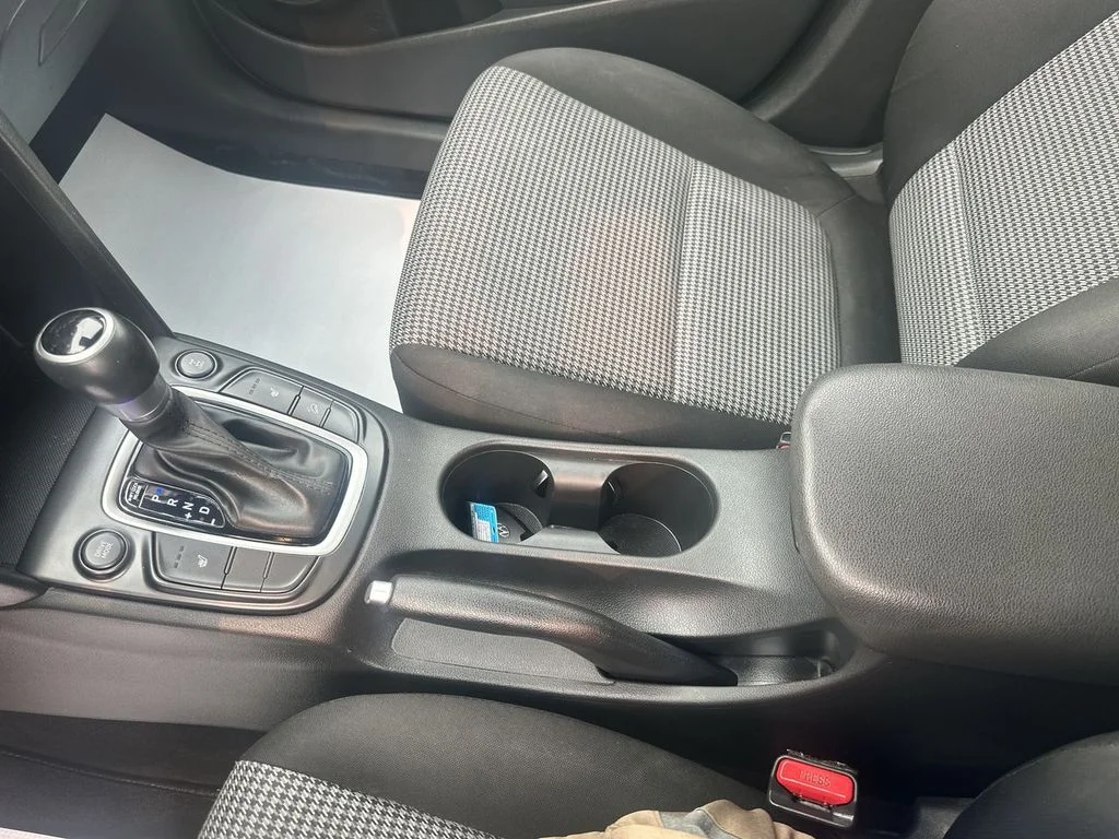Used 2020 Gray Hyundai SEL image 27