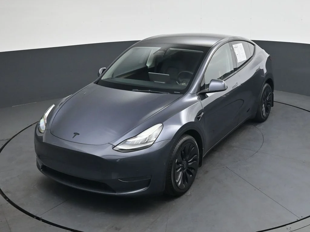 Used 2022  Tesla Long Range image 36