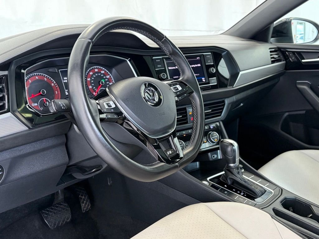 Used 2019 Pure White Volkswagen R-Line image 8