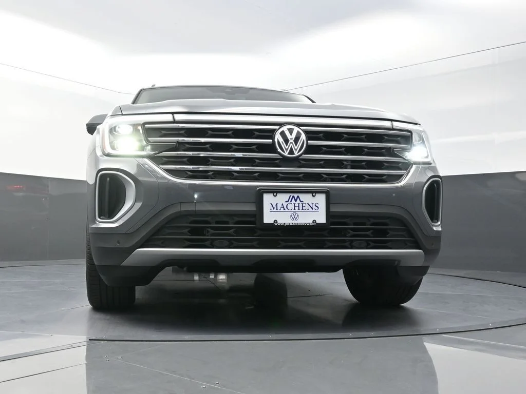 New 2026  Volkswagen SE w/Technology image 23