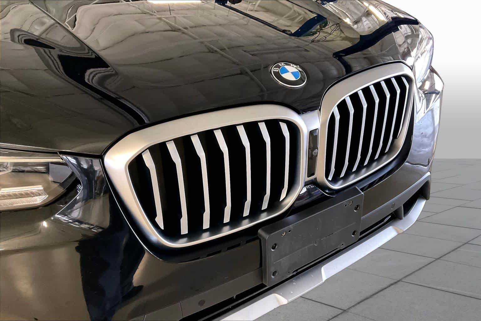 Certified Used 2024 Black Sapphire Metallic BMW xDrive30i image 30