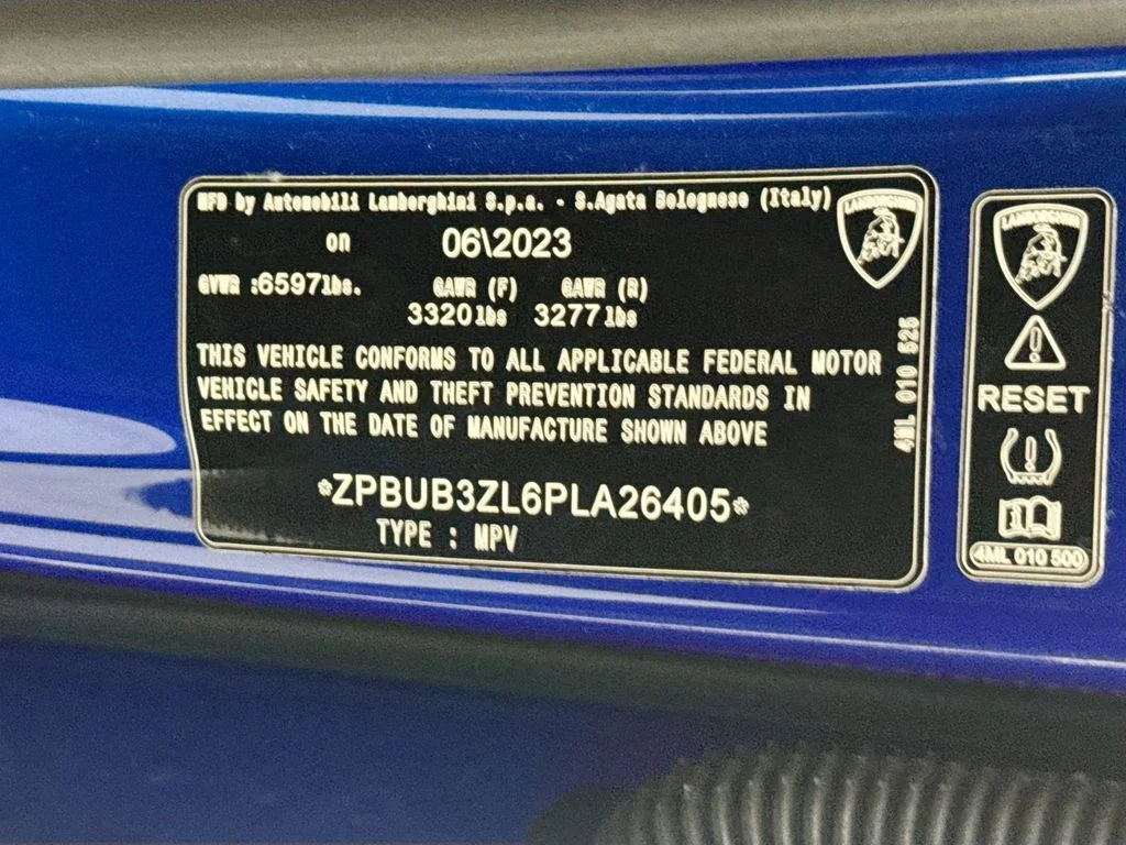 Used 2023 Blue Lamborghini S image 36