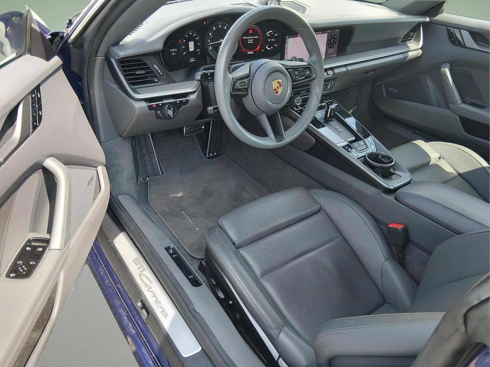 Used 2020 Gentian Blue Metallic Porsche Carrera image 9
