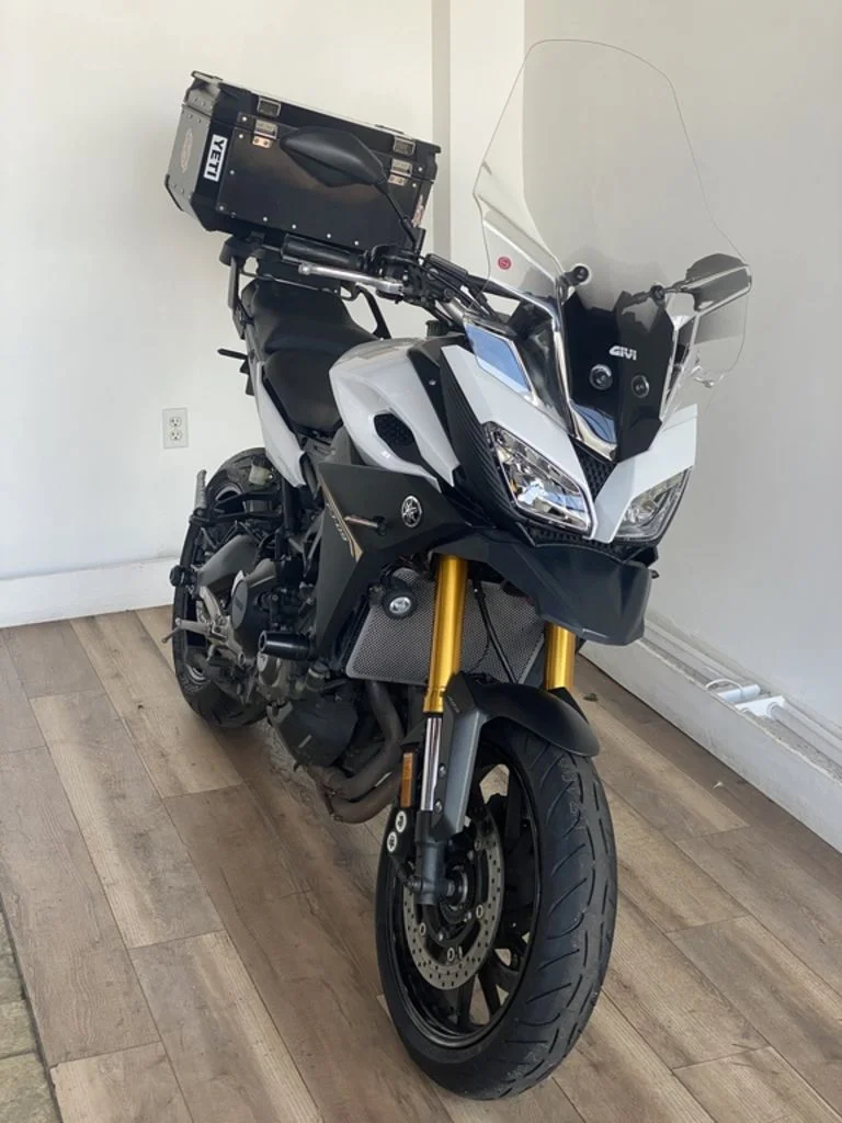 Pre-Owned 2017 Yamaha FJ-09 Motorcycle / Scooter in Honolulu