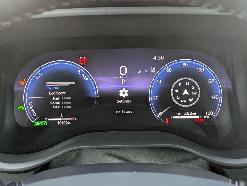 Used 2025 Beige Toyota Platinum image 14