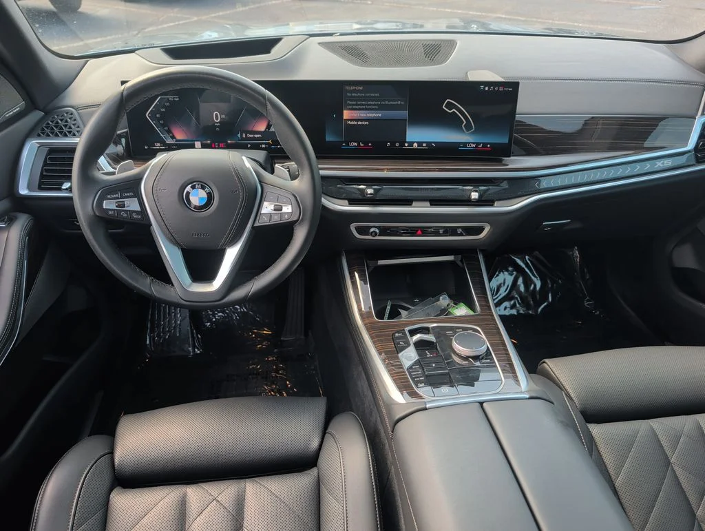 Used 2026 Gray BMW xDrive40i image 13