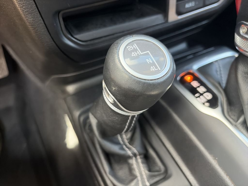 Used 2021 Gray Jeep Unlimited Sahara image 25