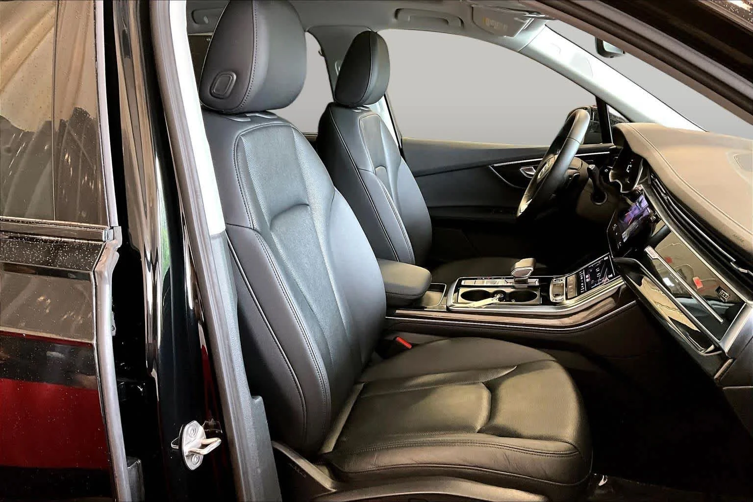 Used 2023 Mythos Black Metallic Audi Premium Plus image 9