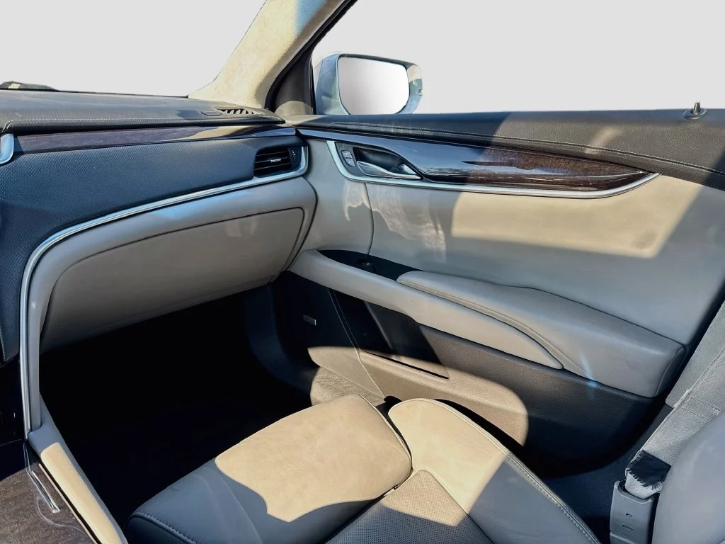 Used 2013 Silver Cadillac Premium image 29