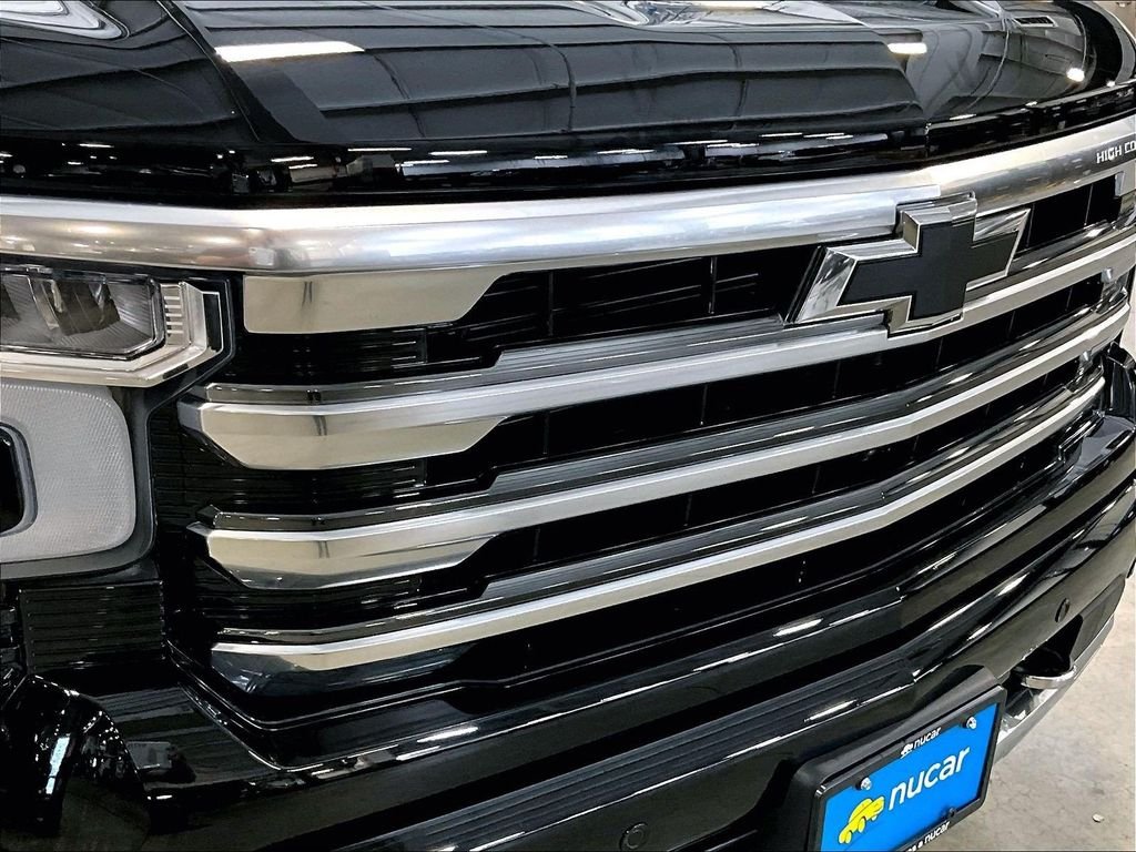 Used 2026 Black Chevrolet High Country image 33