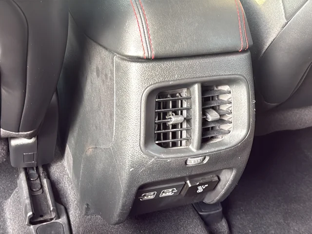 Used 2021 White Jeep Trailhawk image 19
