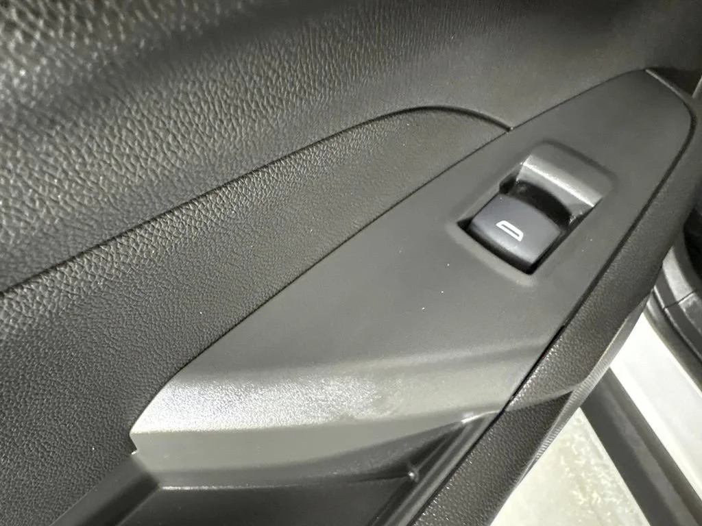 New 2026 Summit White Chevrolet ACTIV image 42