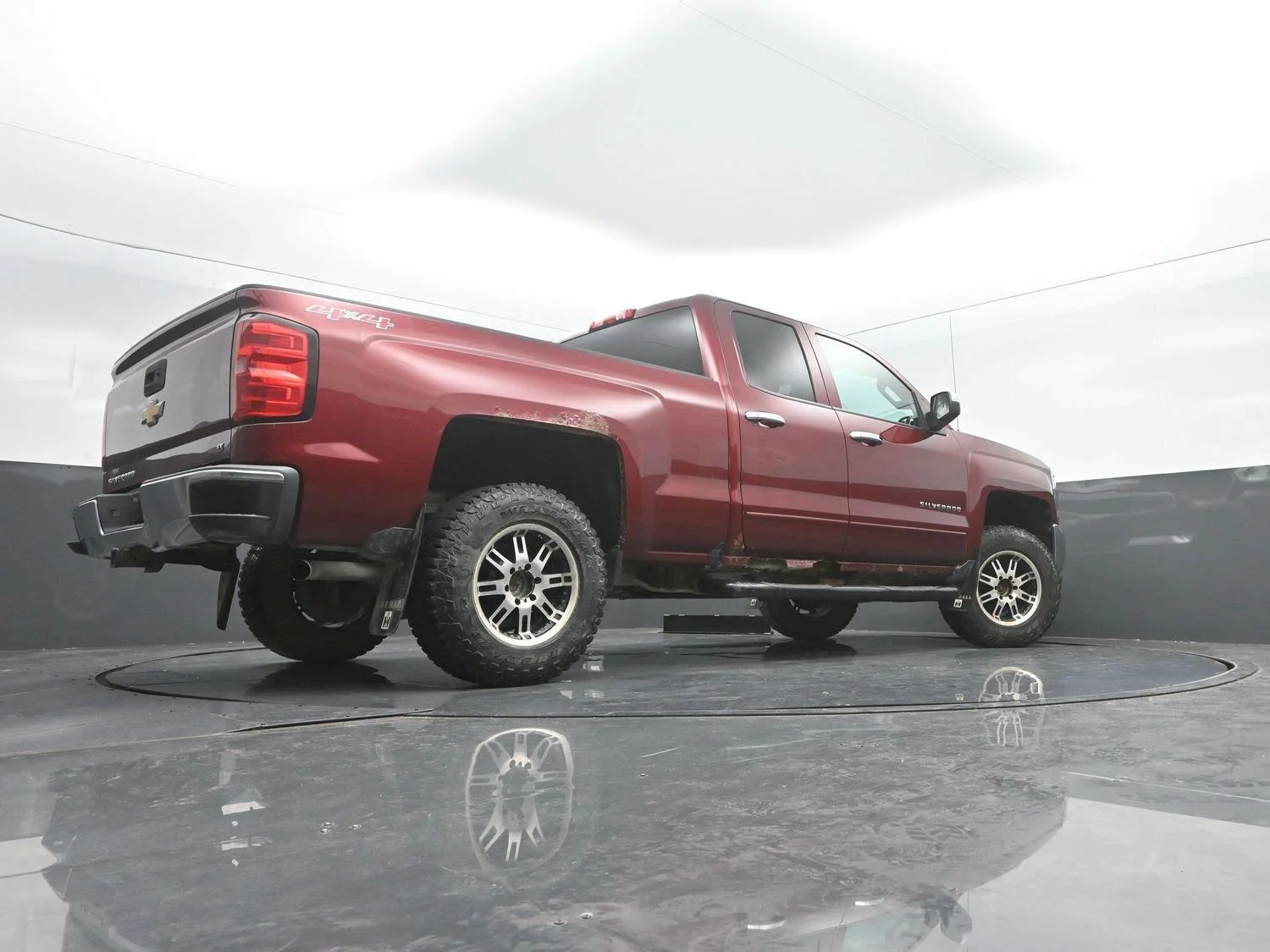 Used 2016 Siren Red Tintcoat Chevrolet LT image 32