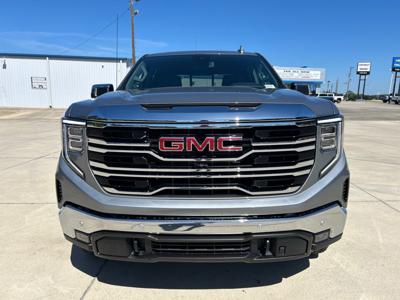 New 2026 Sterling Metallic GMC SLT image 5