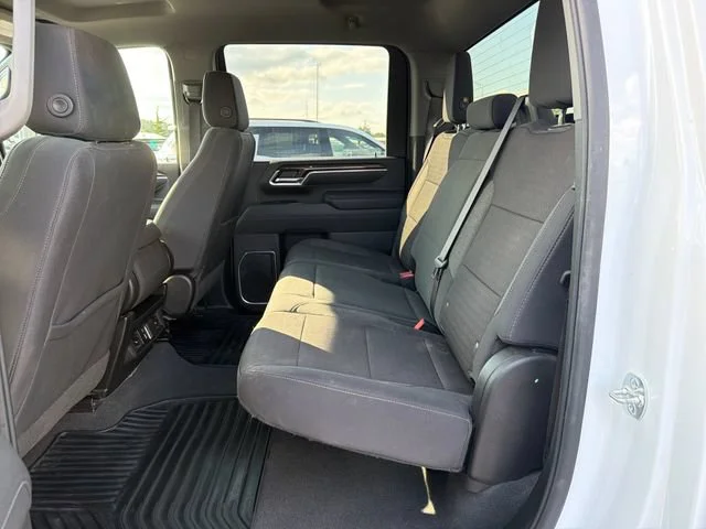 Used 2025 Summit White Chevrolet LT image 29