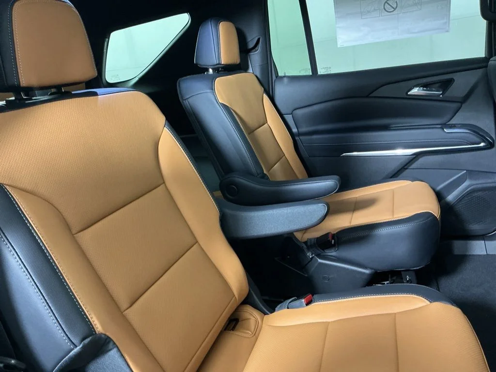 New 2027 Gray Chevrolet Z71 image 14