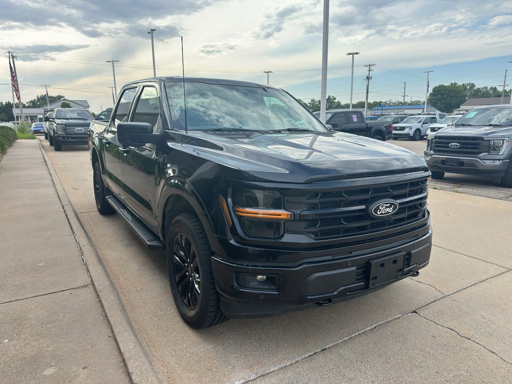 Used 2024 Agate Black Metallic Ford XLT image 9
