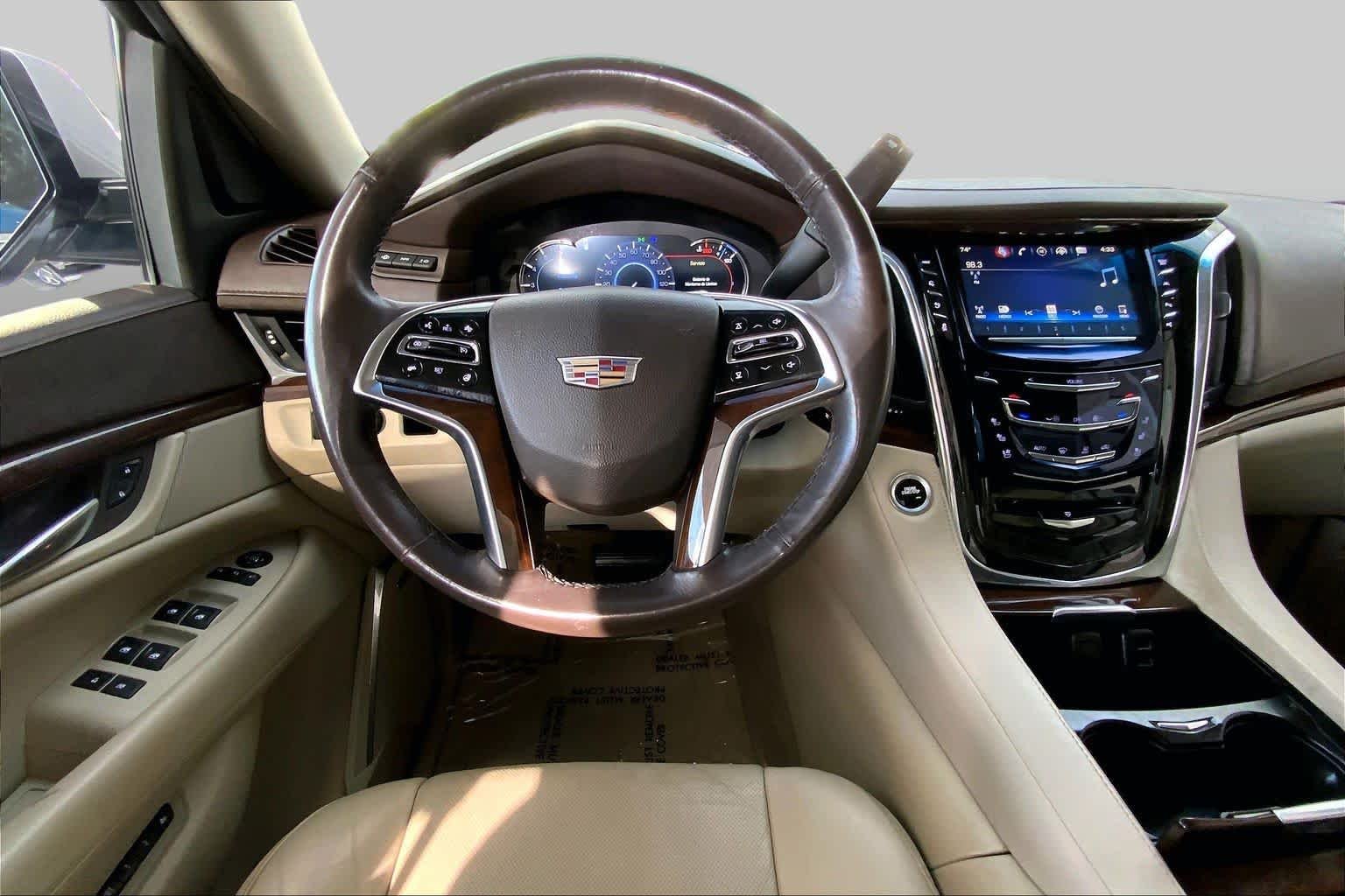 Used 2017 Radiant Silver Metallic Cadillac Luxury image 6