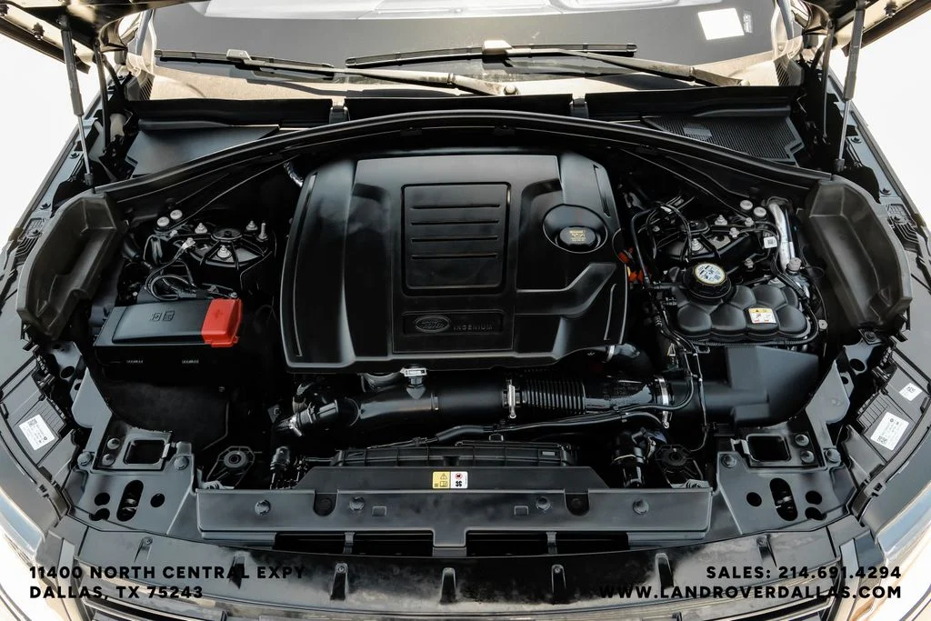 Used 2026 Black Land Rover Dynamic SE image 49