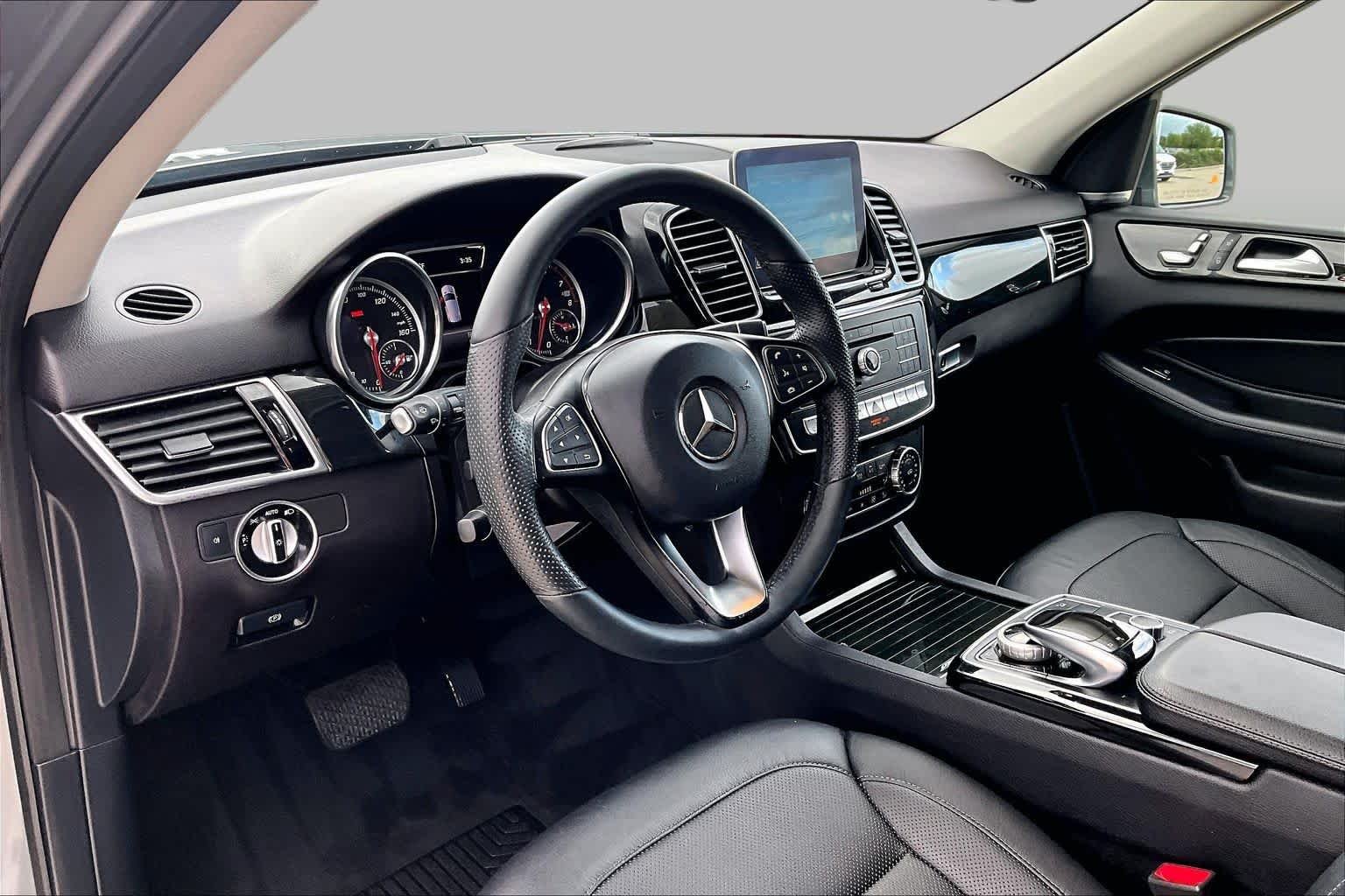 Used 2018 Selenite Grey Metallic Mercedes-Benz GLE 350 image 18