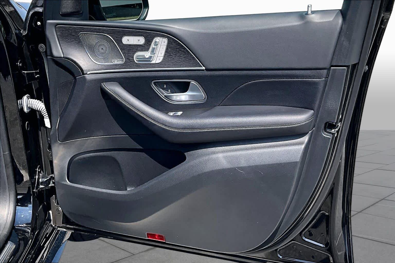 Used 2023 Black Mercedes-Benz GLS 450 image 23