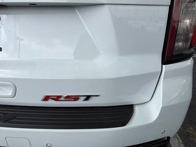 Used 2024 White Chevrolet RST image 9