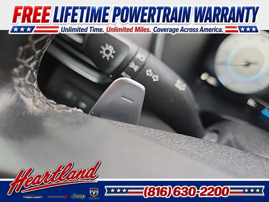 Used 2022 Black Hyundai Limited image 41