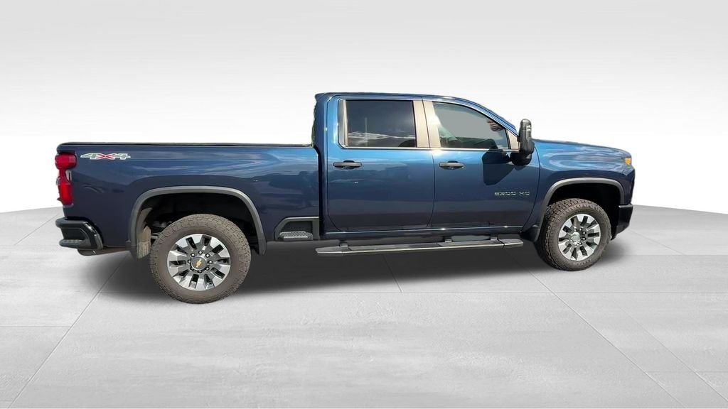 Used 2021 Blue Chevrolet Custom image 8