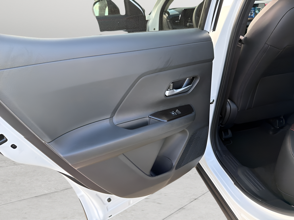 New 2026 White Nissan SR image 19