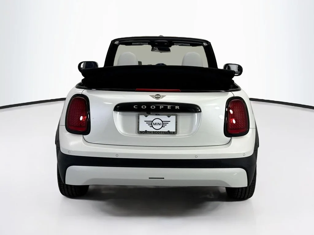 New 2026 Nanuq White Metallic MINI Signature Plus image 6