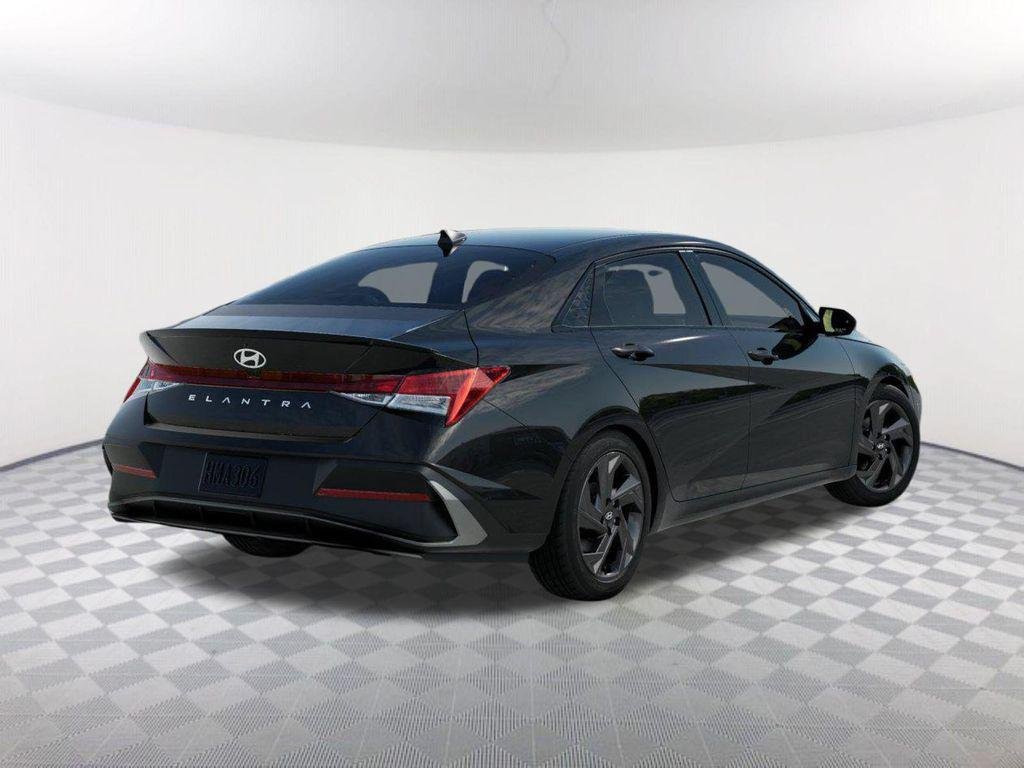 New 2026 Black Hyundai SEL Sport image 4