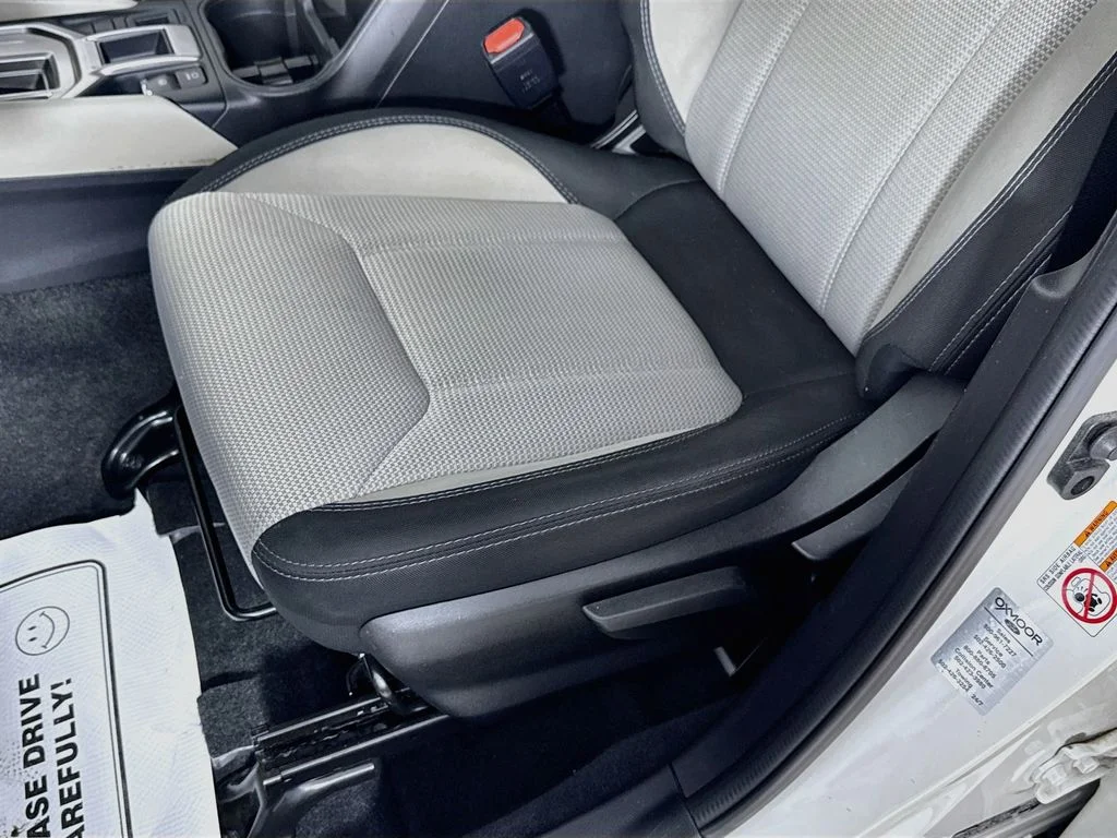 Used 2019 Crystal White Pearl Subaru Base image 21